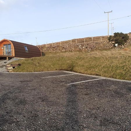 Отель The Sleepy Crofter Glamping - Achiltibuie Экстерьер фото