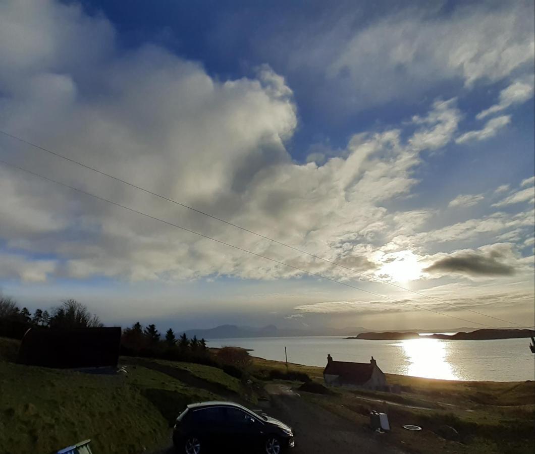 Отель The Sleepy Crofter Glamping - Achiltibuie Экстерьер фото