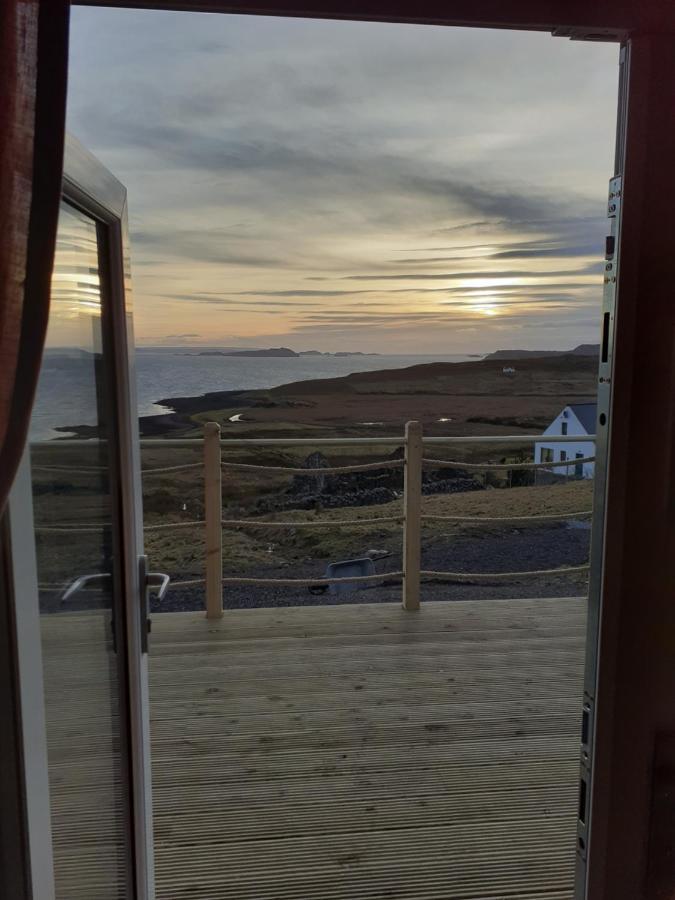 Отель The Sleepy Crofter Glamping - Achiltibuie Экстерьер фото