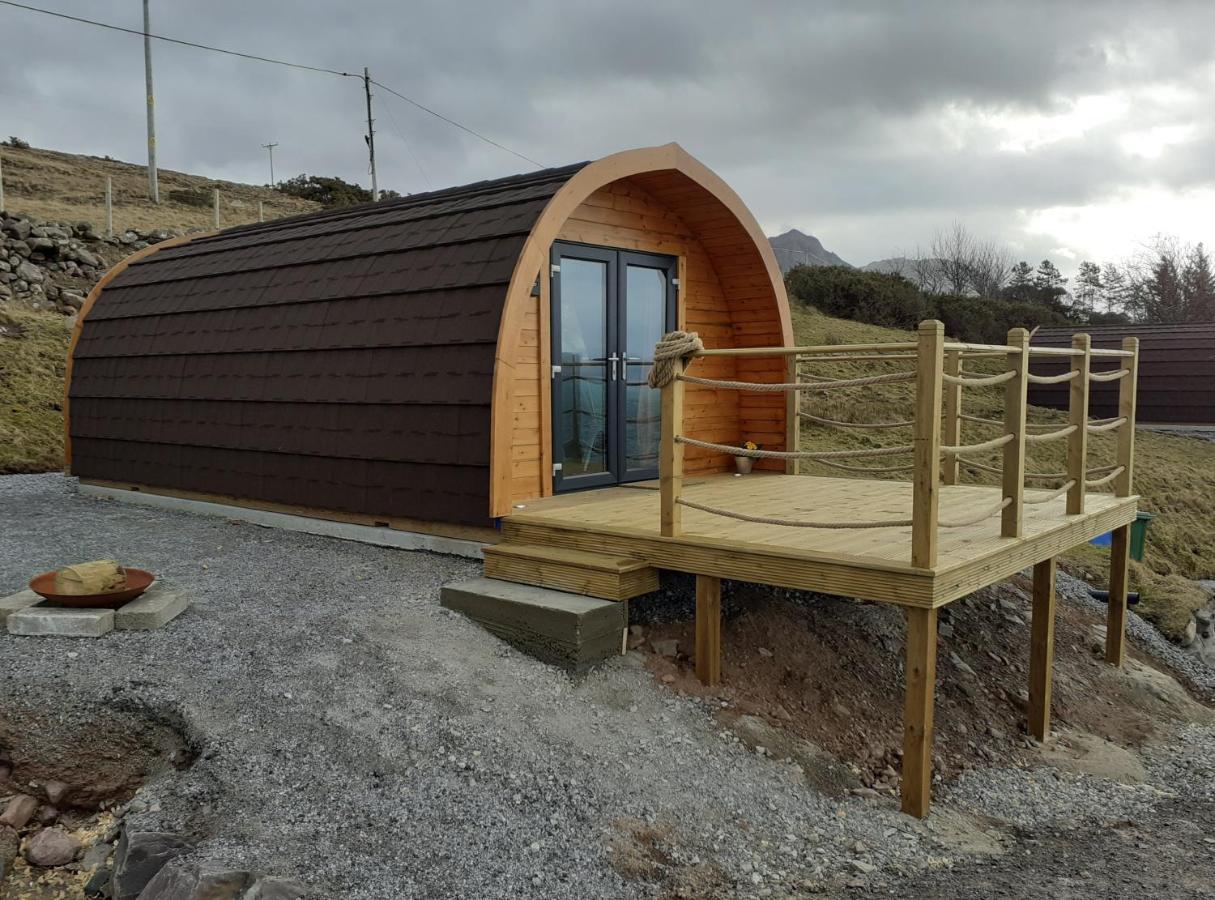 Отель The Sleepy Crofter Glamping - Achiltibuie Экстерьер фото