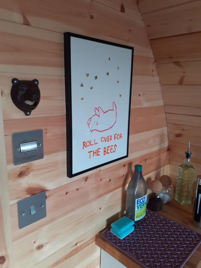 Отель The Sleepy Crofter Glamping - Achiltibuie Экстерьер фото