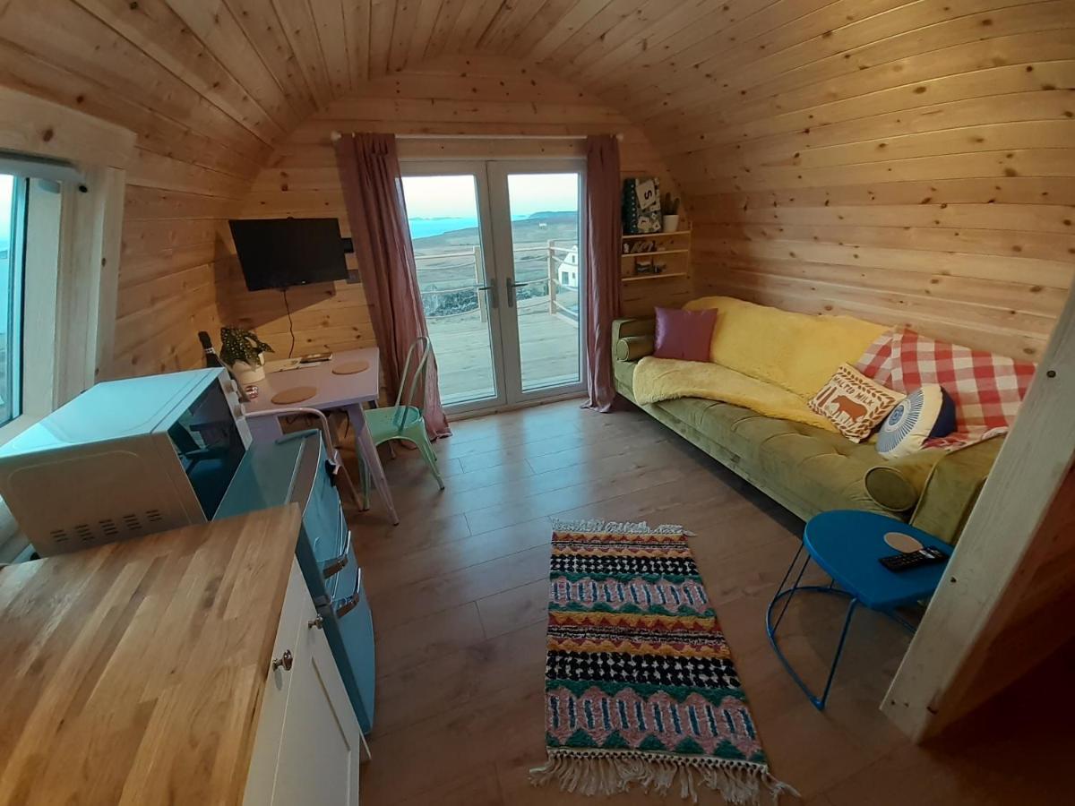 Отель The Sleepy Crofter Glamping - Achiltibuie Экстерьер фото