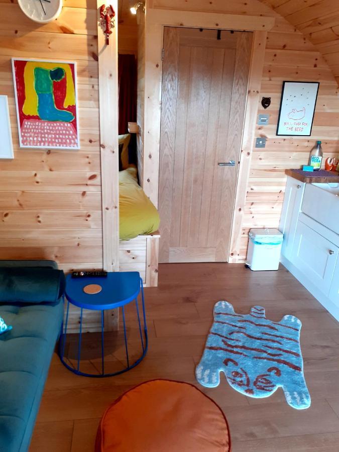 Отель The Sleepy Crofter Glamping - Achiltibuie Экстерьер фото