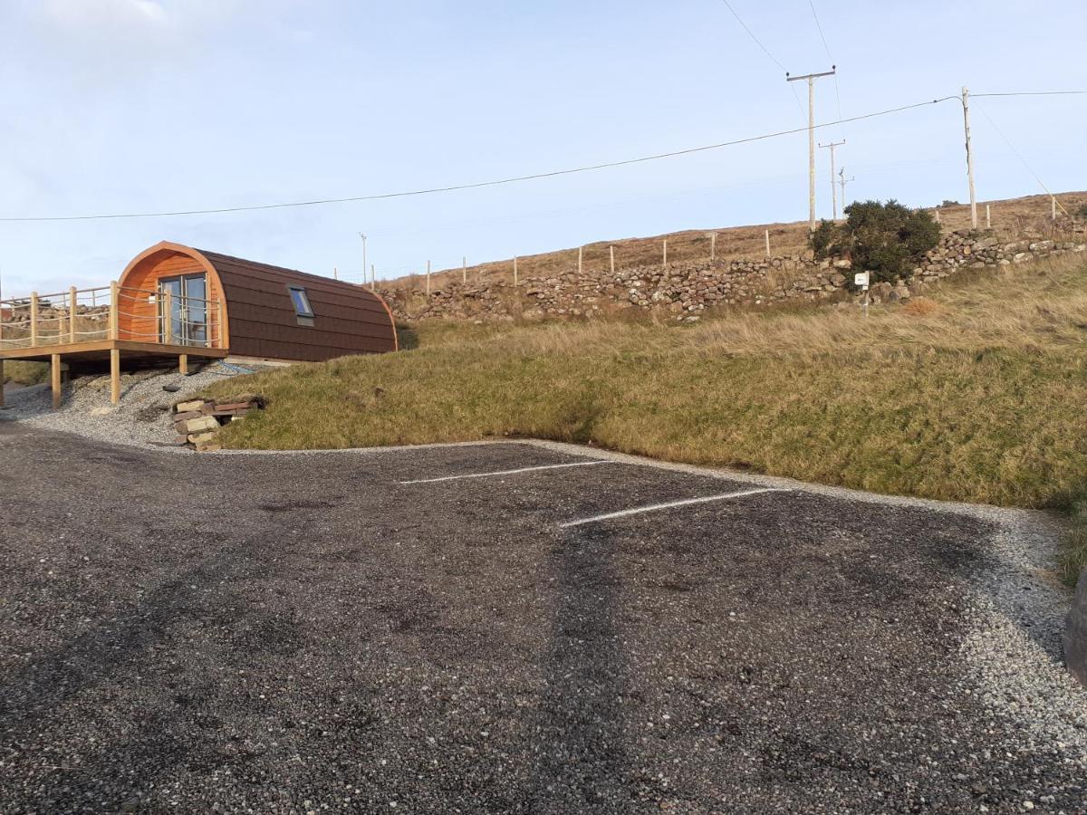 Отель The Sleepy Crofter Glamping - Achiltibuie Экстерьер фото
